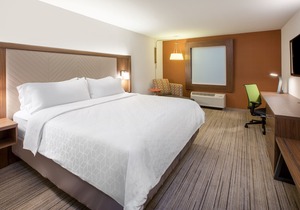 Holiday Inn Express and Suites Brunswick, an Ihg Hotel