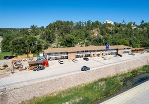 Americas Best Value Inn by The River Hot Springs