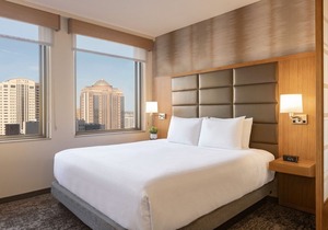 Hyatt Place Houston Downtown