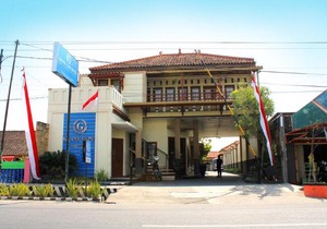 Grand Cepu Hotel