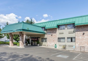 Quality Inn & Suites Lacey I-5