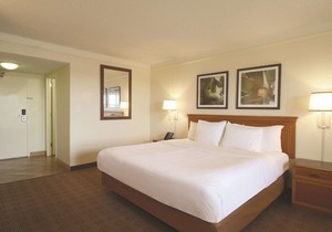 La Quinta by Wyndham Coral Springs University Dr
