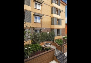 Comfort Inn & Suites Burwood