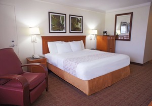 La Quinta by Wyndham Coral Springs University Dr
