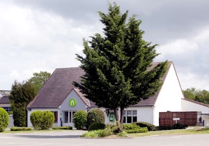 Campanile Dreux