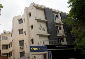 FabHotel Anutham Saket