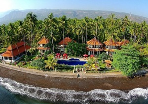 Bondalem Beach Club Bali