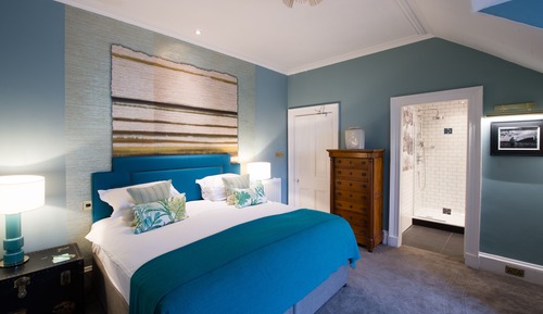 Signature Suite