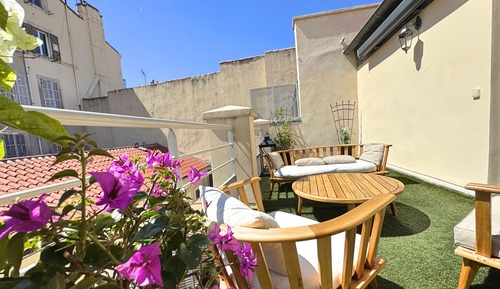 Signature Apartment
