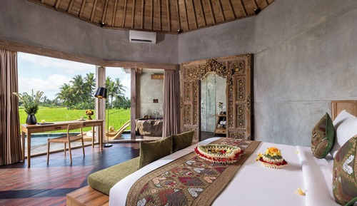 Authentic One Bedroom Pool Villa with 1x Floating Breakfast and with Daily Afternoon Tea