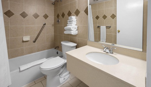 Room, 1 King Bed, Non Smoking, Jetted Tub