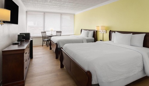 Room, 2 Queen Beds, Non Smoking