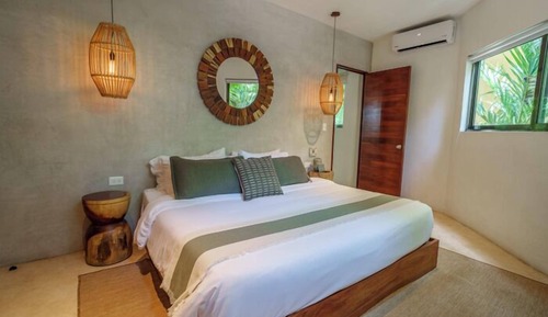 Design Suite, 1 Queen Bed with Sofa bed, Balcony, Garden View