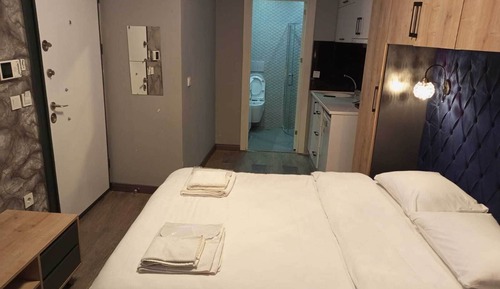 Economy Room