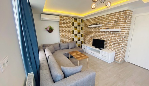 Deluxe Apartment with Balcony
