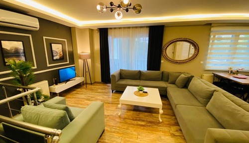 Comfort Duplex with Balcony and  Pool View
