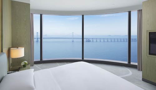 Suite, 1 King Bed, Ocean View