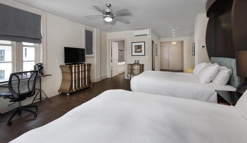 Accessible 2 Queen Beds Gulf View