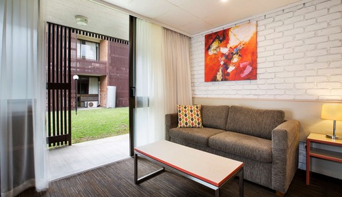 Studio King Room 