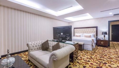 Presidential Suite King Bed