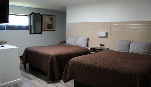 Studio, 2 Queen Beds, Kitchen