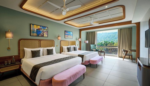 Suite, Multiple Beds, Mountain View