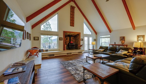 House (4 Bedrooms)