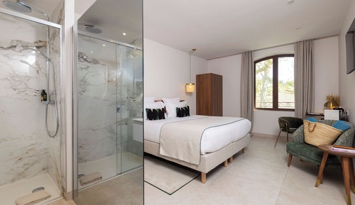 Privilege Room