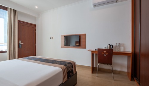 Deluxe Double Room, City View