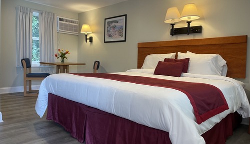 Standard Room, 1 Queen Bed