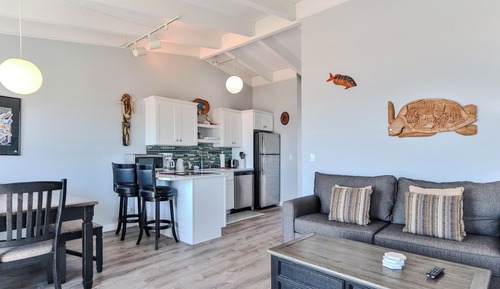 Upper 1 Bedroom Ocean View (SR)