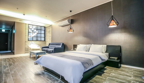 Room (Special Room)