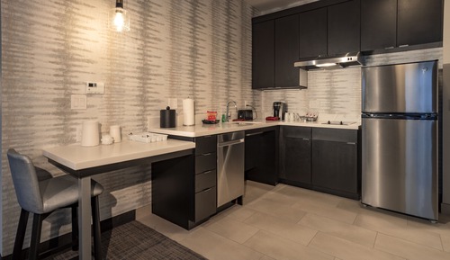 Studio Suite, 1 Bedroom (Mobility/Hearing Accessible, Tub)