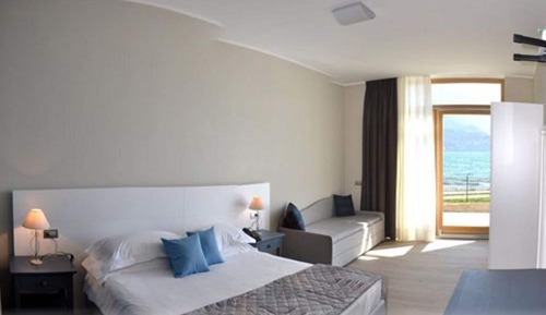 Superior Double or Twin Room, Lake View (Frontale)