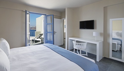 Superior Suite (Caldera View)