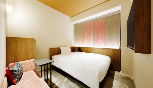 Newly Renovated Deluxe Single Room (Renovation: Noise 8:00-18:00, Jan 5-Sep 30, 2026)