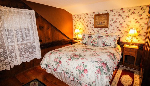 Standard Double Room, Ensuite, Garden View (Ginger )