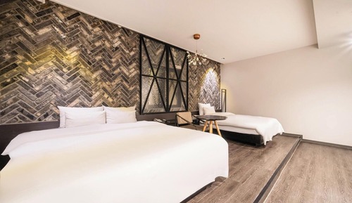 Room (Premium Twin (Randomly assigned with )