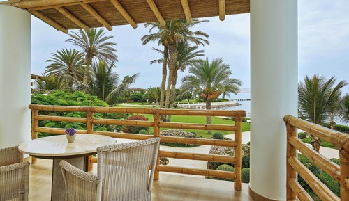 Suite, 1 King Bed, Oceanfront (TERRACE)