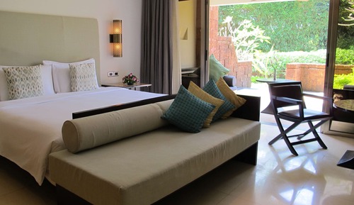 Family Room, 1 King Bed