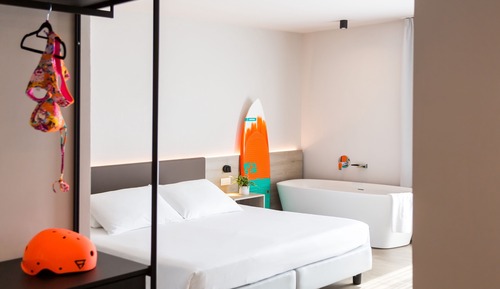 Deluxe Room with Balcony and Spa Access