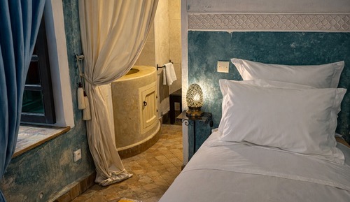Economy Double Room, 1 Queen Bed, Ground Floor