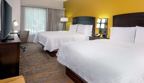 2 Queen Beds Nonsmoking