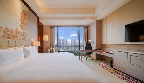 1 King Bed, High Floor - 15th and above, Guest Room