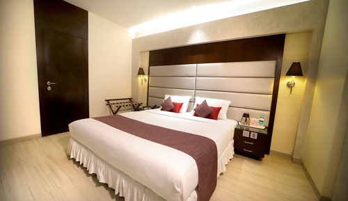 Suite, 1 King Bed