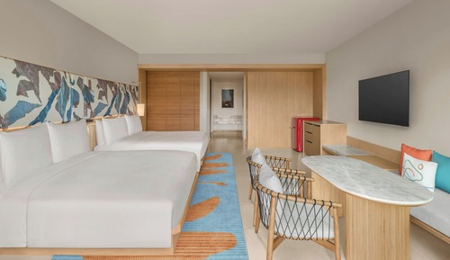 Family Suite, 2 Queen Beds, Balcony