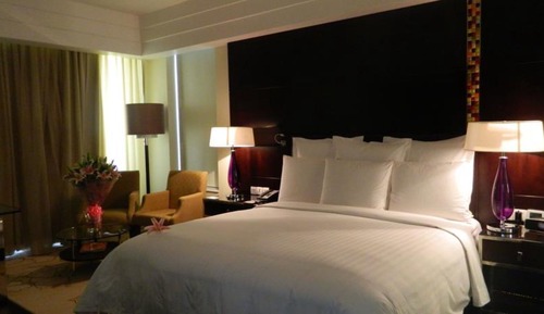 Club Suite, 1 King Bed, Non Smoking