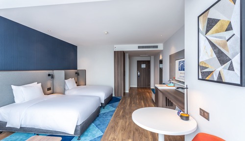 Standard Room, 2 Twin Beds, City View