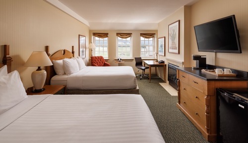 Deluxe Room, 2 Queen Beds