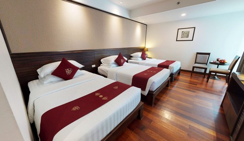 Superior Triple Room